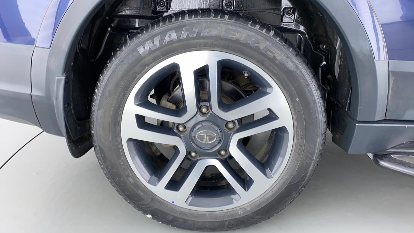 2019 Tata Hexa Varicor 400 XTA, Diesel, Automatic, 42,121 km, Right Rear Wheel