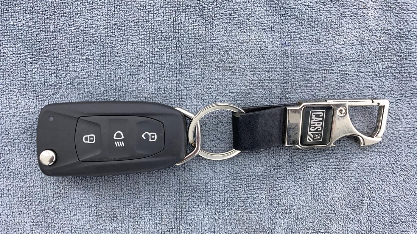 2019 Tata Hexa Varicor 400 XTA, Diesel, Automatic, 42,121 km, Key Close Up