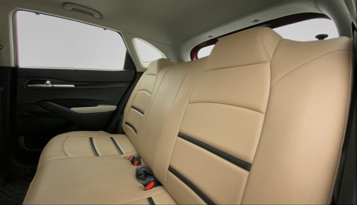 2021 KIA SELTOS HTX 1.5 PETROL MT, Petrol, Manual, 2,829 km, Right Side Rear Door Cabin