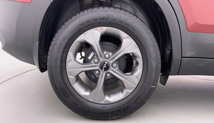 2021 KIA SELTOS HTX 1.5 PETROL MT, Petrol, Manual, 2,829 km, Right Rear Wheel