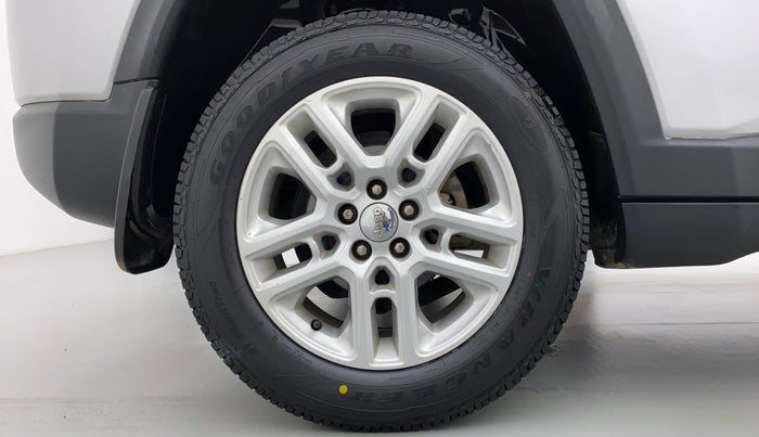 2017 Jeep Compass LIMITED (O) 2.0, Diesel, Manual, 26,894 km, Right Rear Wheel