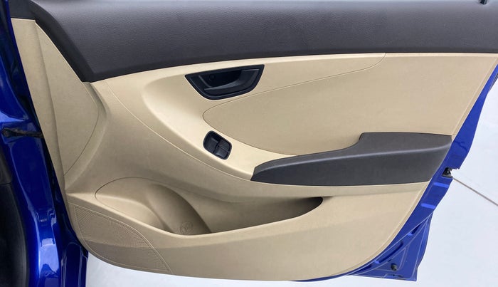 2015 Hyundai Eon MAGNA PLUS, Petrol, Manual, 29,128 km, Driver Side Door Panels Control