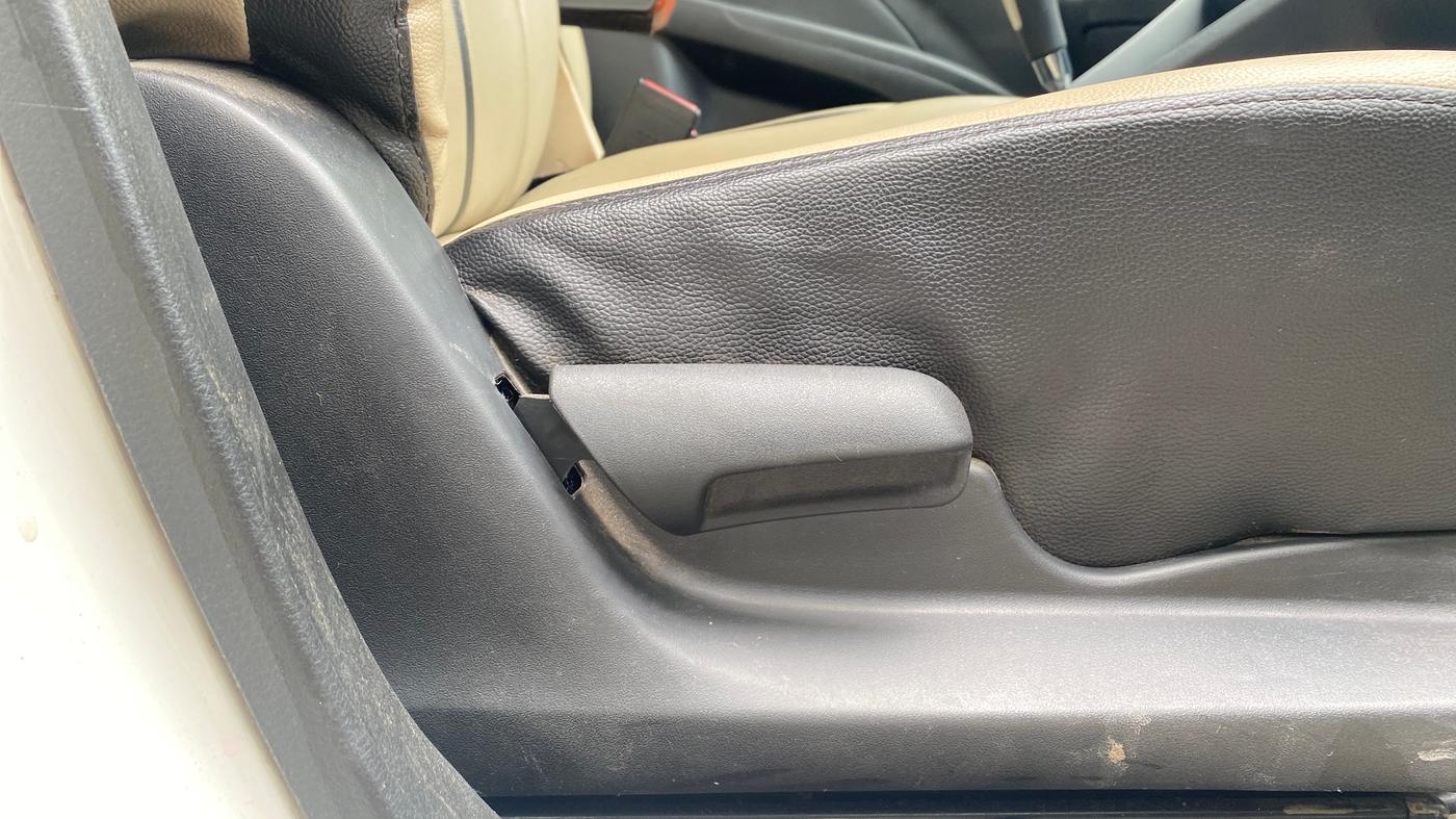2019 Maruti Celerio X VXI AMT, Petrol, Automatic, 62,719 km, Driver Side Adjustment Panel
