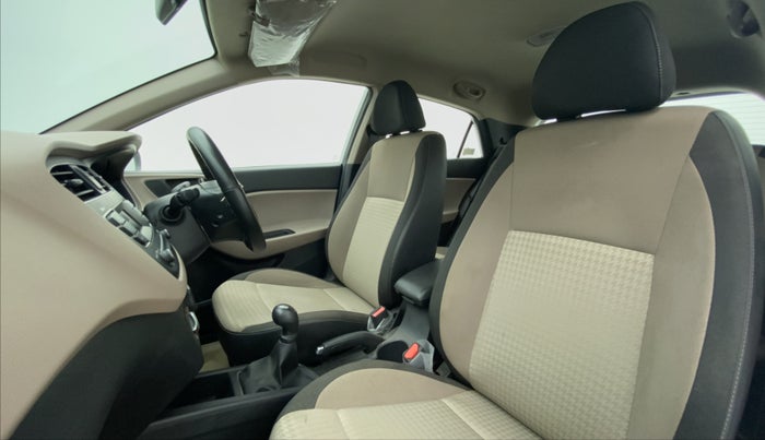2018 Hyundai Elite i20 SPORTZ 1.2, Petrol, Manual, 16,639 km, Right Side Front Door Cabin