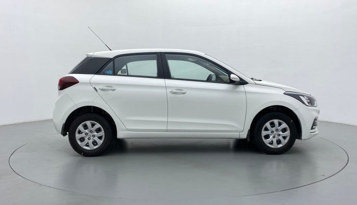 2018 Hyundai Elite i20 SPORTZ 1.2, Petrol, Manual, 16,639 km, Right Side View
