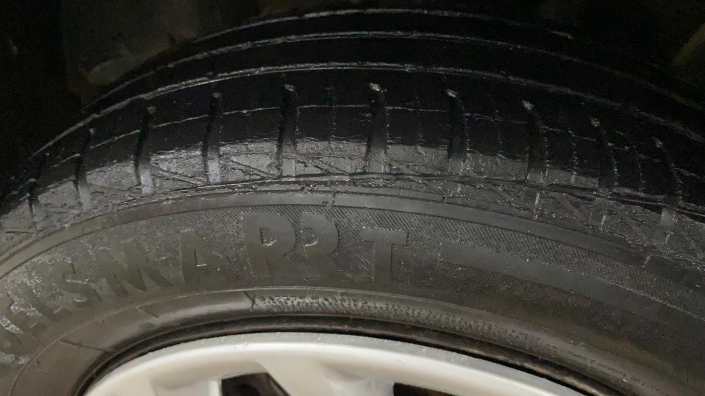 2020 Renault Kwid NEOTECH RXL 1.0 AMT, CNG, Automatic, 48,154 km, Left Front Tyre Tread