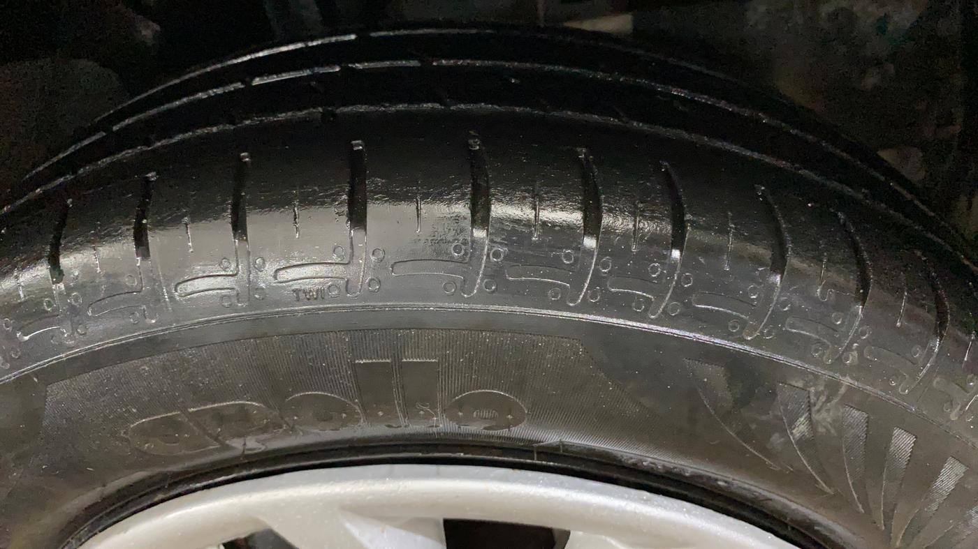 2020 Renault Kwid NEOTECH RXL 1.0 AMT, CNG, Automatic, 48,154 km, Right Front Tyre Tread