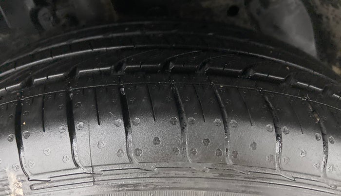 2013 Ford Ecosport 1.5 TREND TDCI, Diesel, Manual, 38,844 km, Right Front Tyre Tread