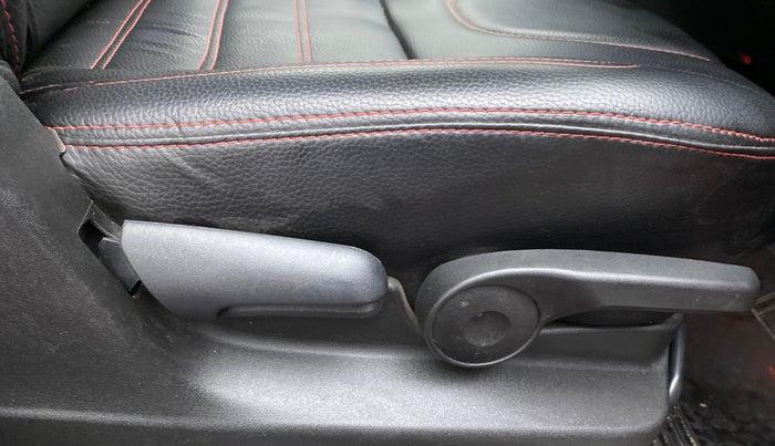 2021 Maruti Vitara Brezza ZXI, Petrol, Manual, 14,835 km, Driver Side Adjustment Panel