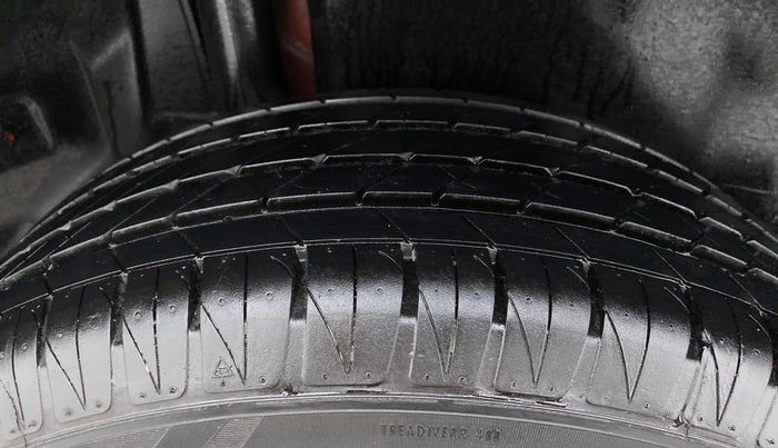 2021 Maruti Vitara Brezza ZXI, Petrol, Manual, 14,835 km, Right Rear Tyre Tread