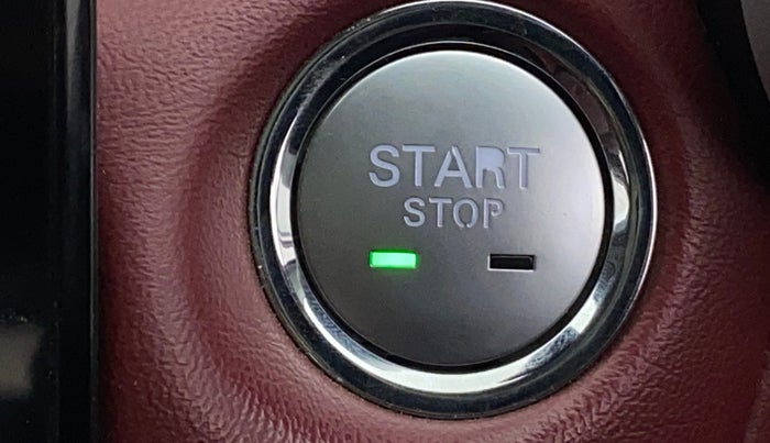 2021 MG ASTOR SAVVY 1.5 CVT S RED, Petrol, Automatic, 27,369 km, Keyless Start/ Stop Button