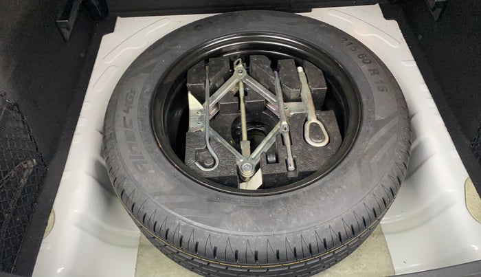 2021 MG ASTOR SAVVY 1.5 CVT S RED, Petrol, Automatic, 27,369 km, Spare Tyre