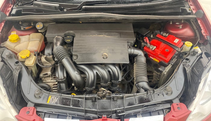 2014 Ford Figo ZXI 1.2 PETROL, Petrol, Manual, 1,20,834 km, Engine View