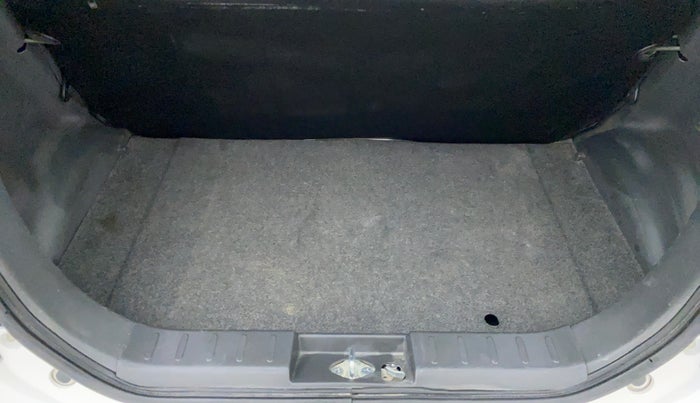 2017 Maruti Alto K10 VXI P, Petrol, Manual, 30,515 km, Boot Inside