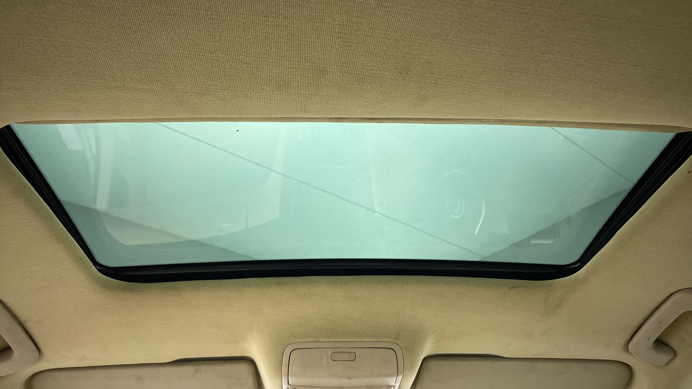 2010 Skoda Superb ELEGANCE 1.8 TSI AT, Petrol, Automatic, 77,287 km, Moonroof/ Sunroof