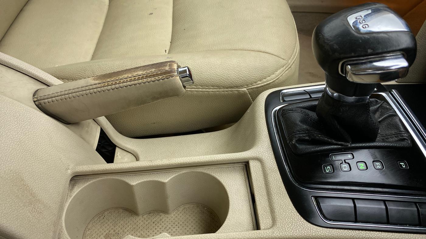 2010 Skoda Superb ELEGANCE 1.8 TSI AT, Petrol, Automatic, 77,287 km, Gear Lever