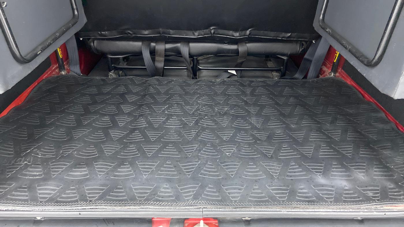 2018 Maruti Eeco 5 STR WITH AC PLUSHTR, Petrol, Manual, 18,918 km, Boot Inside