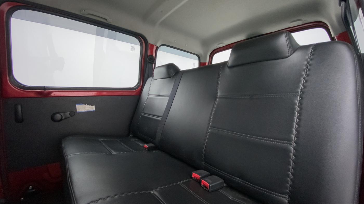 2018 Maruti Eeco 5 STR WITH AC PLUSHTR, Petrol, Manual, 18,918 km, Right Side Rear Door Cabin