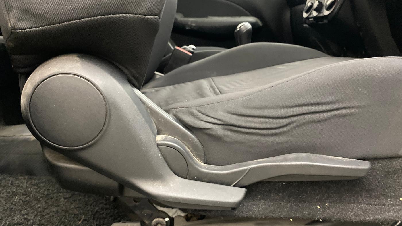 2018 Maruti Swift VXI, Petrol, Manual, 73,277 km, Driver Side Adjustment Panel