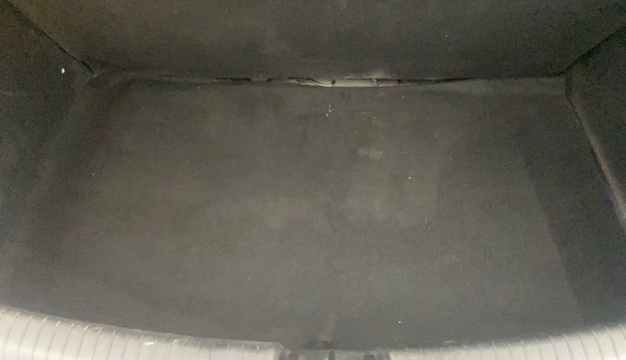 2015 Hyundai Grand i10 ASTA 1.1 CRDI, Diesel, Manual, 1,07,537 km, Boot Inside