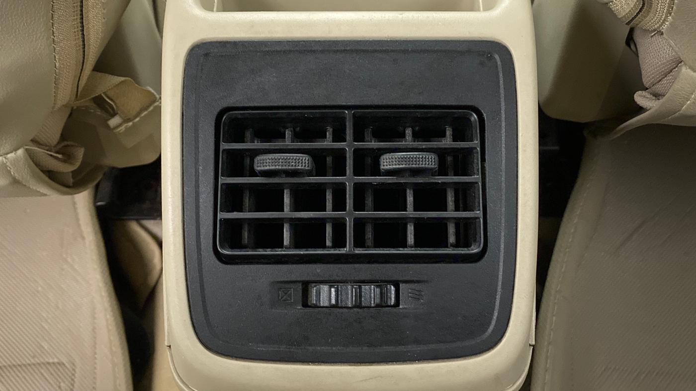 2018 Maruti Dzire VXI, Petrol, Manual, 50,440 km, Rear AC Vents