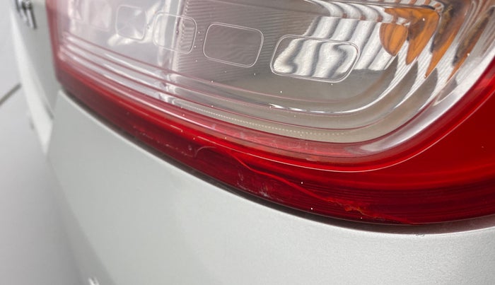 2018 Maruti Dzire VXI, Petrol, Manual, 50,440 km, Right tail light - Minor damage