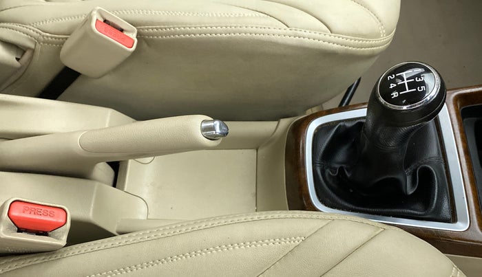 2018 Maruti Dzire VXI, Petrol, Manual, 50,440 km, Gear Lever