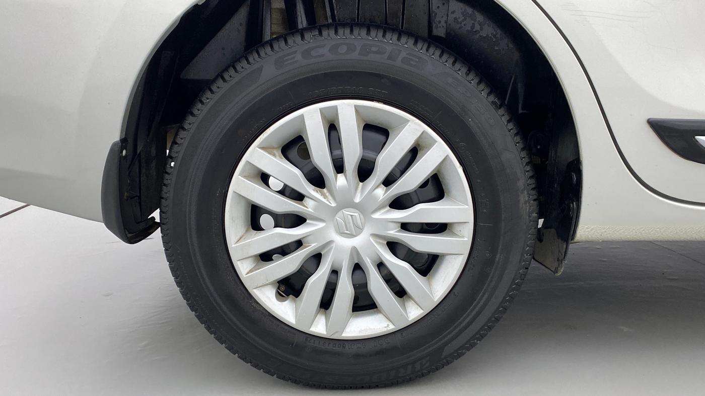 2018 Maruti Dzire VXI, Petrol, Manual, 50,440 km, Right Rear Wheel