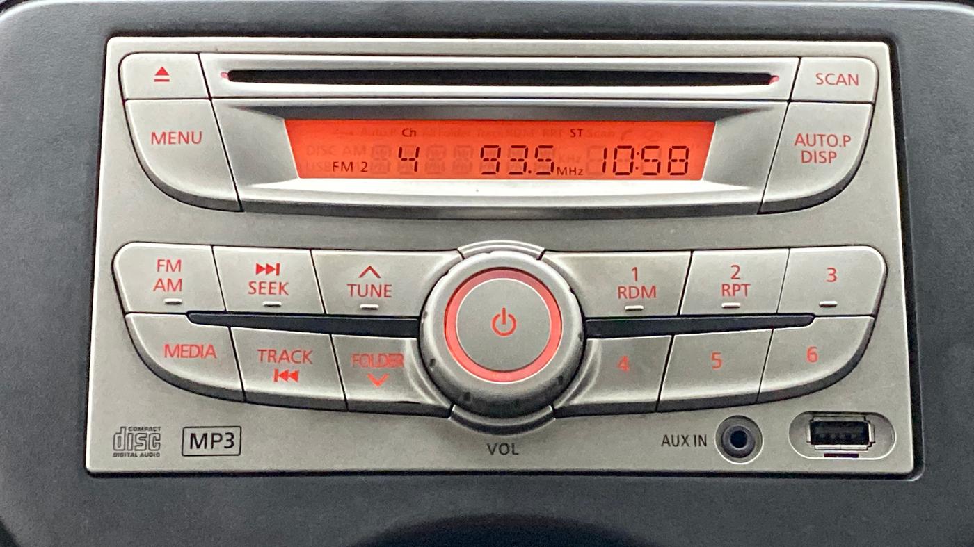 2017 Nissan Micra Active XV, Petrol, Manual, 58,938 km, Infotainment System