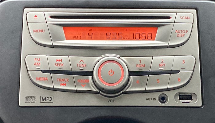 2017 Nissan Micra Active XV, Petrol, Manual, 58,938 km, Infotainment System