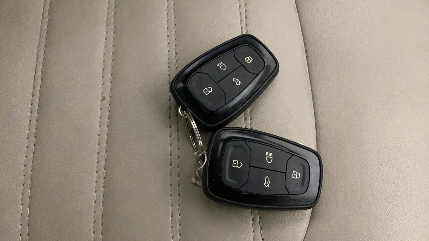 2021 Tata NEXON XZ PLUS (O) PETROL, Petrol, Manual, 83,627 km, Key Close Up