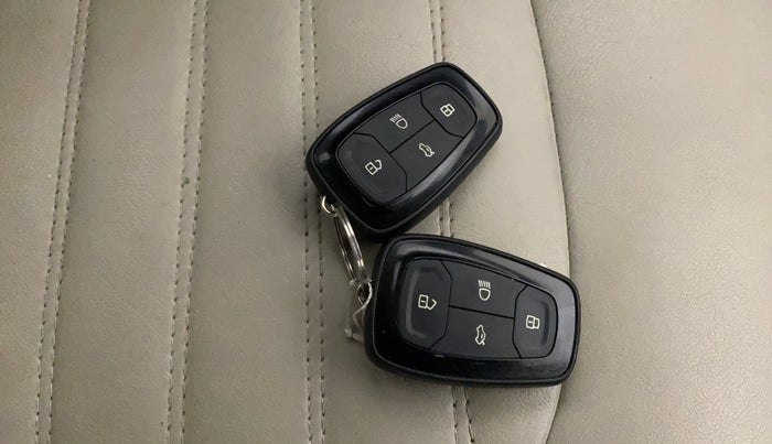 2021 Tata NEXON XZ PLUS (O) PETROL, Petrol, Manual, 83,627 km, Key Close Up