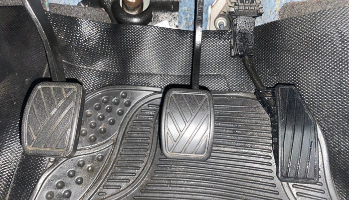 2019 Maruti Swift VXI, Petrol, Manual, 53,434 km, Pedals