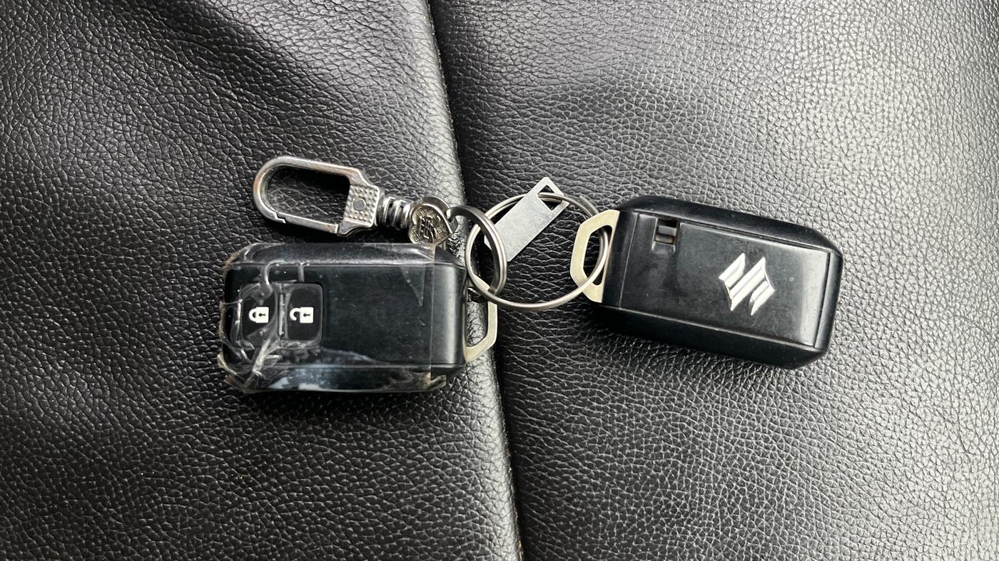 2021 Maruti XL6 ALPHA AT, Petrol, Automatic, 1,00,446 km, Key Close Up