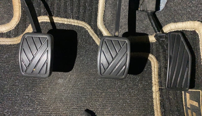 2023 Maruti Swift ZXI, Petrol, Manual, 49,618 km, Pedals