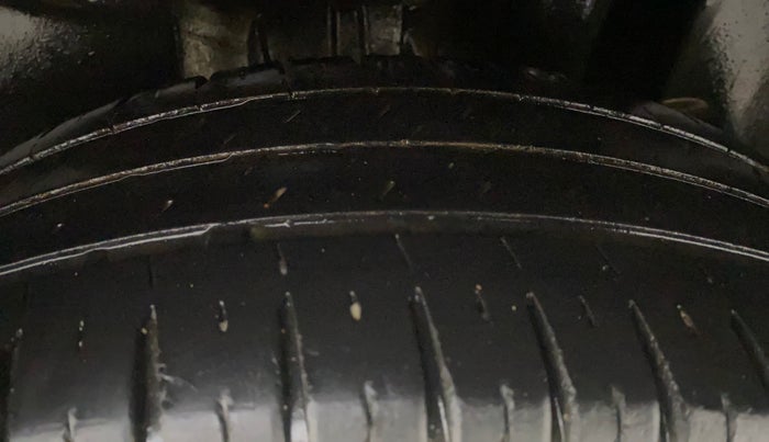 2023 Maruti Swift ZXI, Petrol, Manual, 49,618 km, Left Rear Tyre Tread