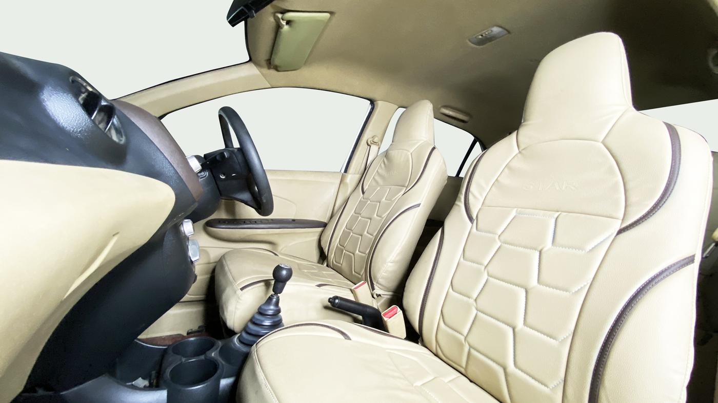2013 Honda Amaze 1.2 SMT I VTEC, Petrol, Manual, 83,242 km, Right Side Front Door Cabin