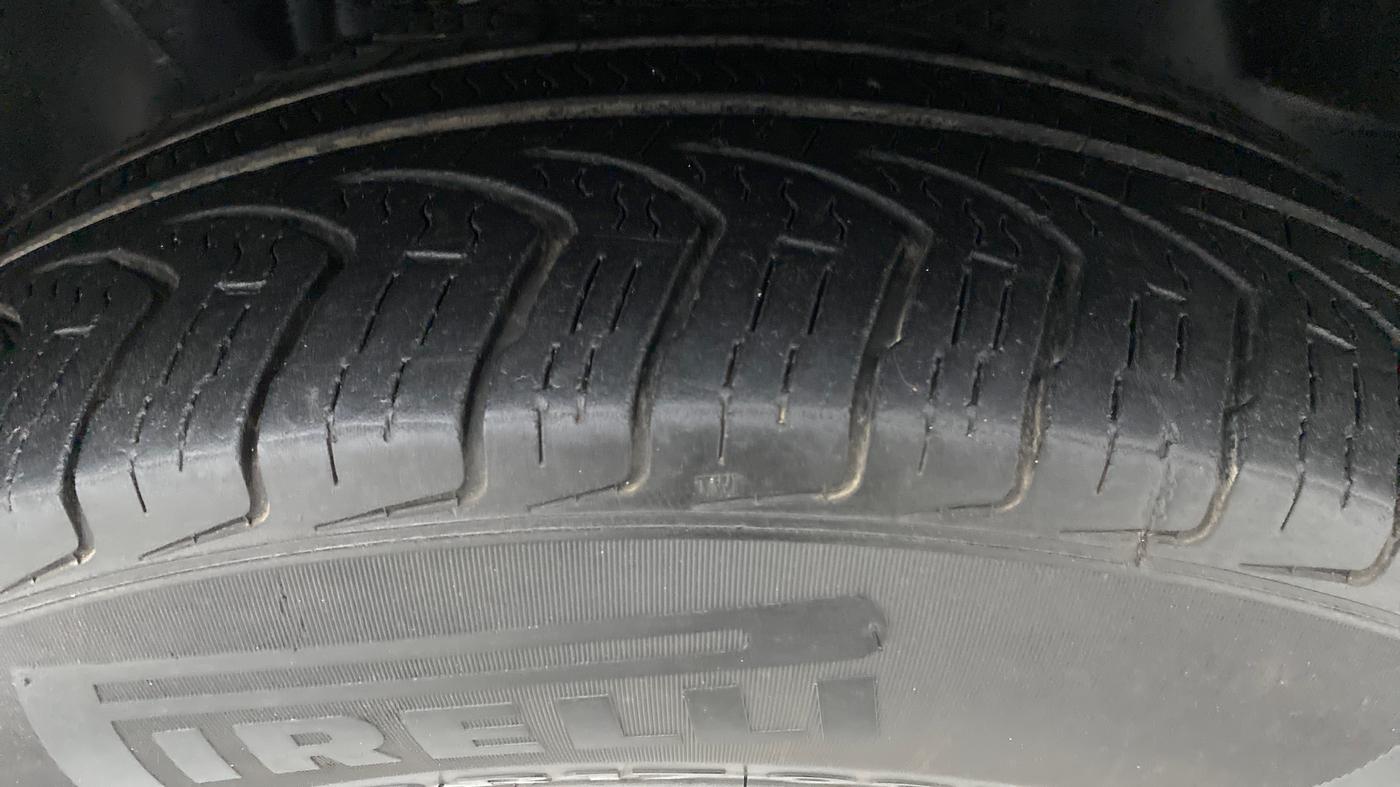 2018 Jeep Compass 2.0 LONGITUDE (O), Diesel, Manual, 81,804 km, Right Front Tyre Tread