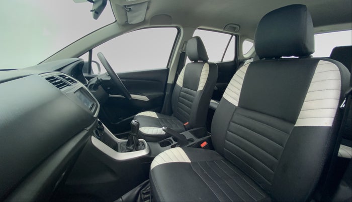 2017 Maruti S Cross SIGMA 1.3, Diesel, Manual, 86,702 km, Right Side Front Door Cabin