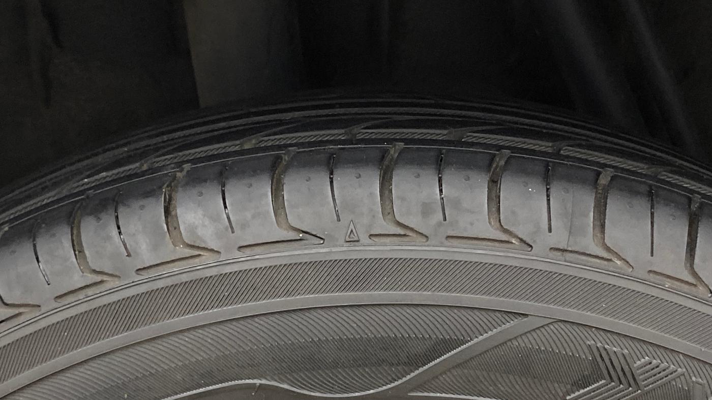 2015 Renault Kwid RXT 0.8, Petrol, Manual, 80,401 km, Right Rear Tyre Tread