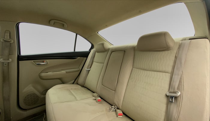 2016 Maruti Ciaz VDI+ SHVS, Diesel, Manual, 79,597 km, Right Side Rear Door Cabin