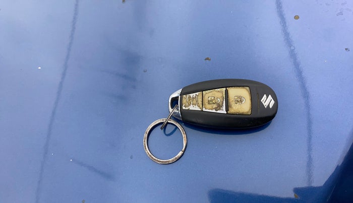 2016 Maruti Baleno ZETA DIESEL 1.3, Diesel, Manual, 1,31,116 km, Key Close Up