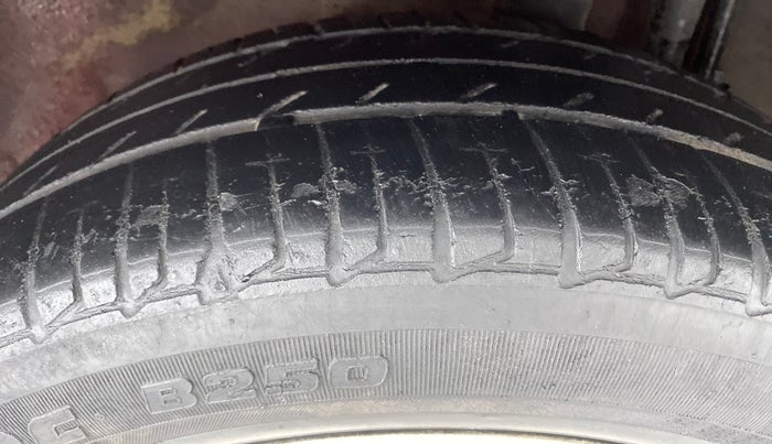 2016 Nissan Micra XV CVT, Petrol, Automatic, 20,724 km, Left Rear Tyre Tread