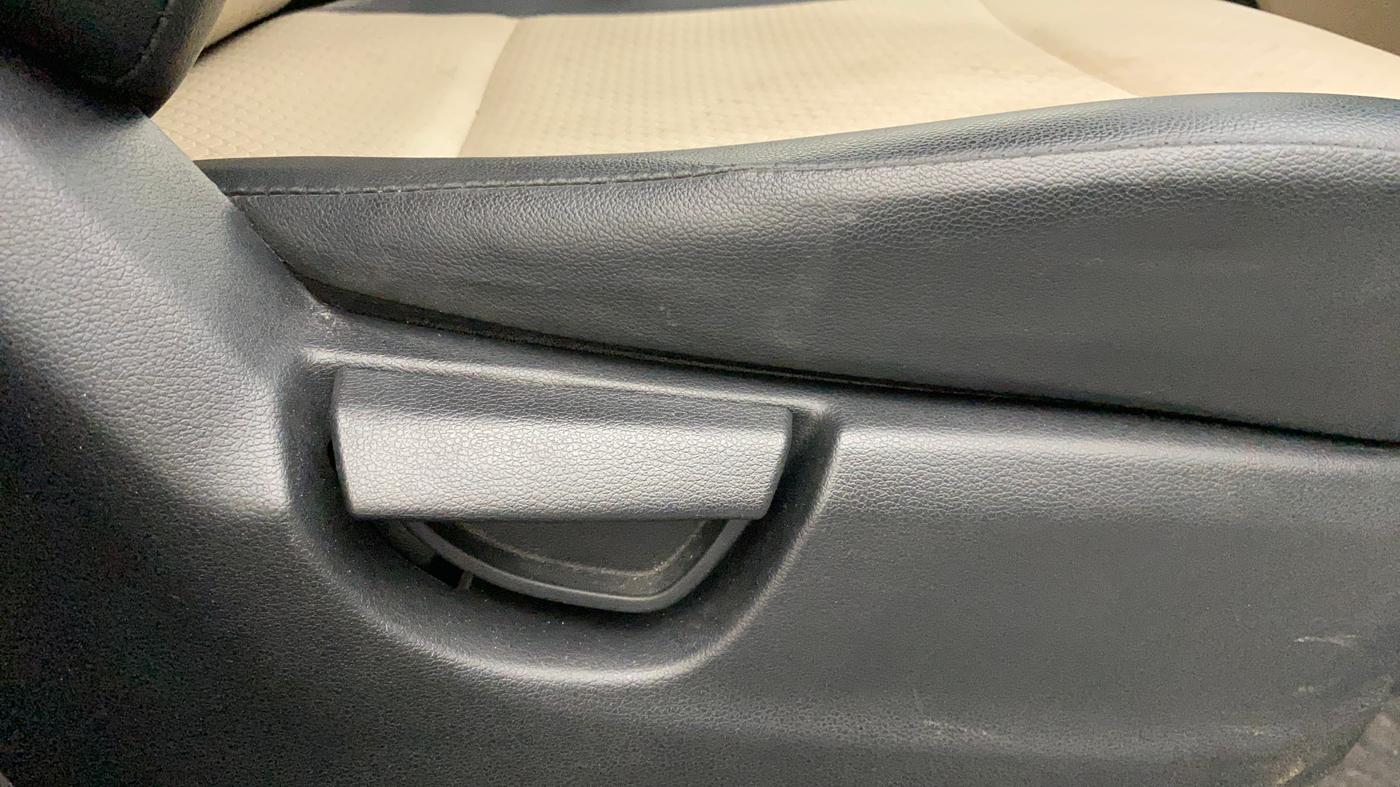 2022 Hyundai NEW SANTRO ERA EXECUTIVE, Petrol, Manual, 38,280 km, Driver Side Adjustment Panel