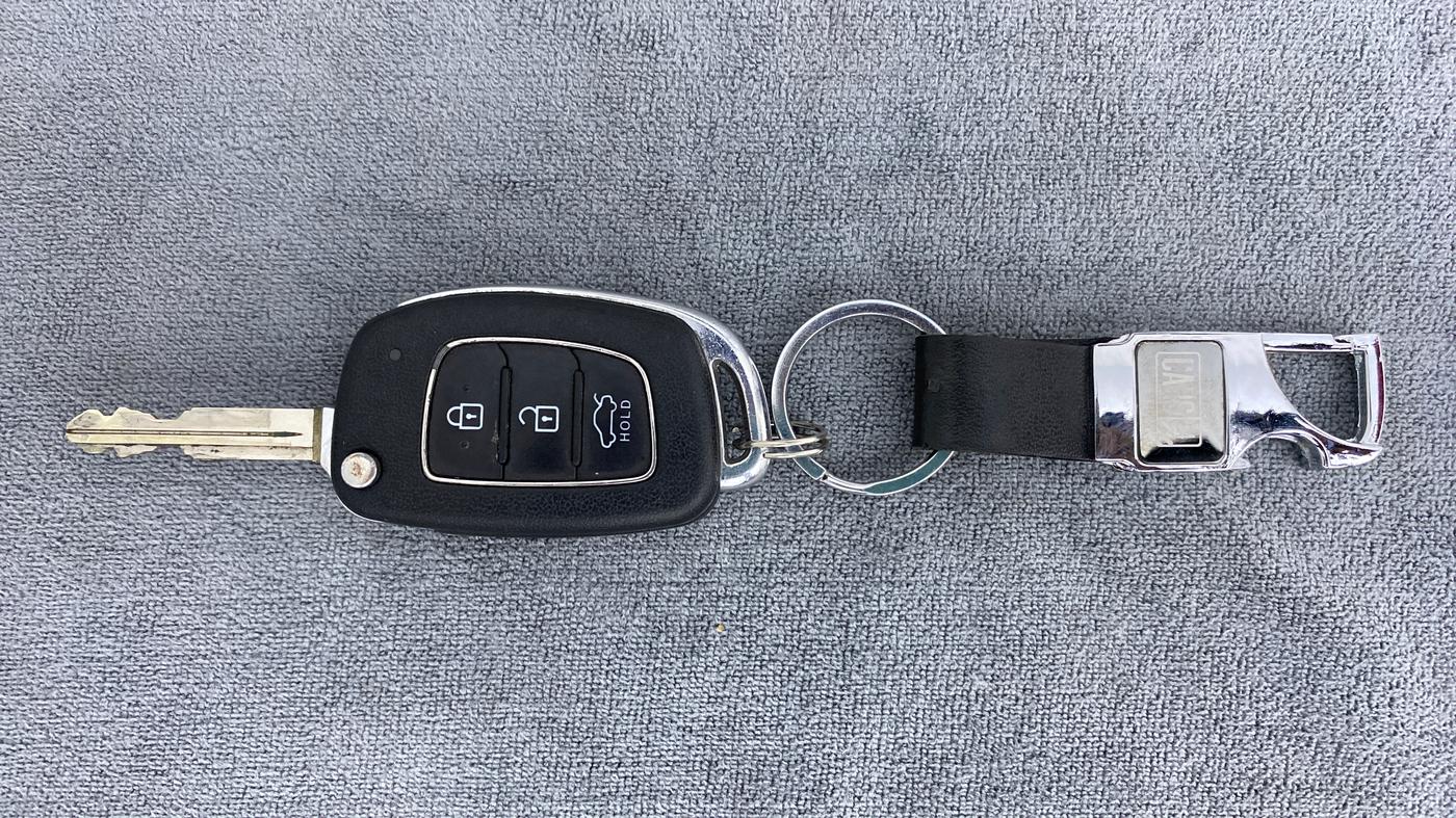 2018 Hyundai Xcent SX 1.2, Petrol, Manual, 11,162 km, Key Close Up