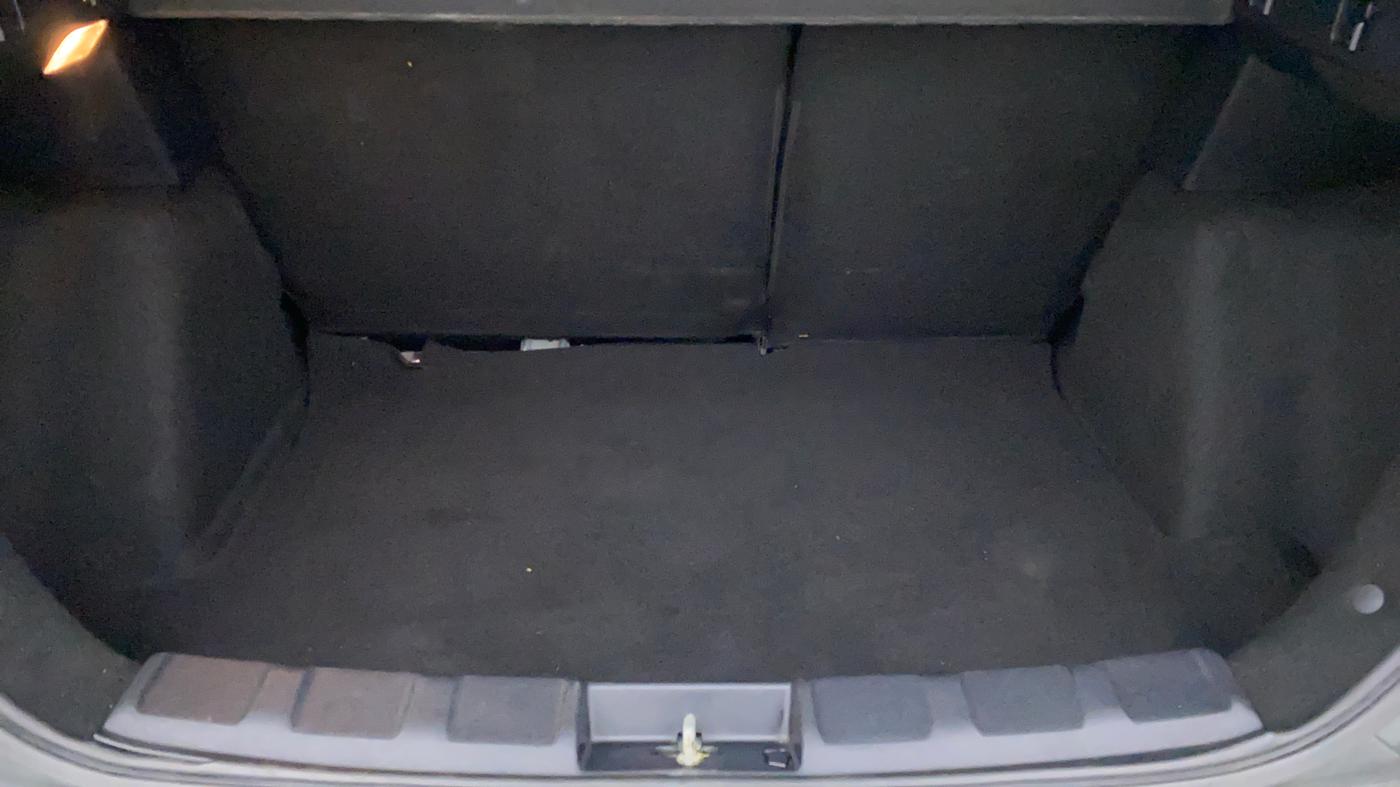 2020 Tata NEXON XZA + 1.2 PETROL A/T, Petrol, Automatic, 15,214 km, Boot Inside