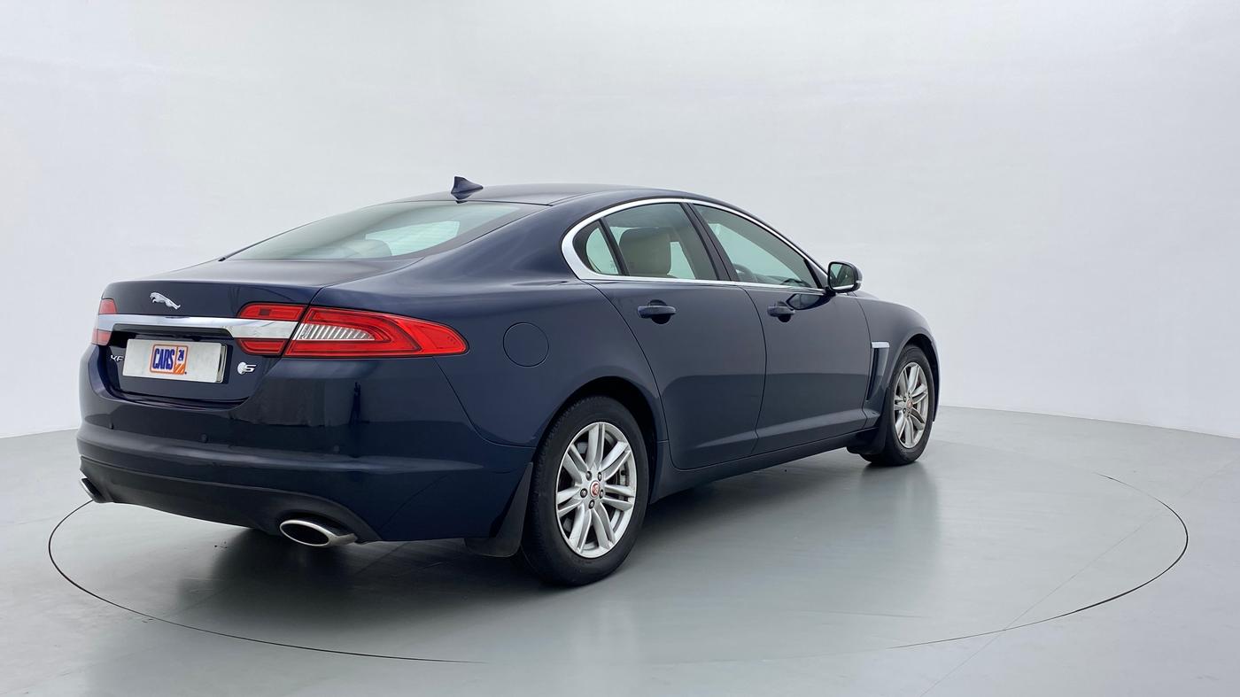 2014 Jaguar XF 3.0 S V6, Diesel, Automatic, 31,523 km, Right Back Diagonal