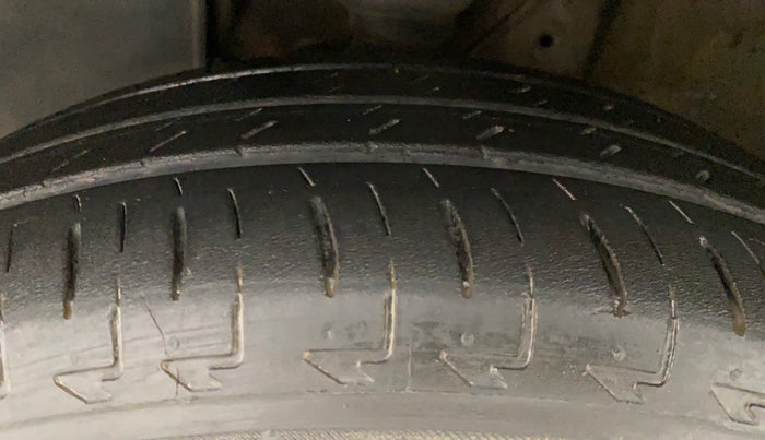 2020 Maruti IGNIS ZETA 1.2, Petrol, Manual, 30,628 km, Left Front Tyre Tread