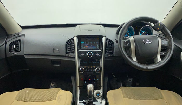 2018 Mahindra XUV500 W9, Diesel, Manual, 70,203 km, Dashboard
