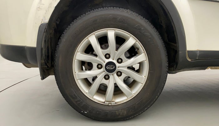 2018 Mahindra XUV500 W9, Diesel, Manual, 70,203 km, Right Rear Wheel